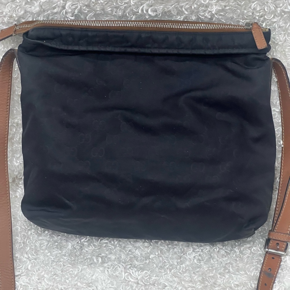 Gucci GG Nylon Messenger Bag - Picture 5 of 14